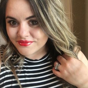 Meet your Posher, Sashae